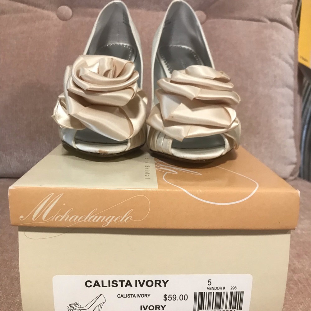 Size 5 Michaelangelo Wedding Heels